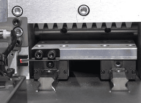 Automatic bending system with pneumatic clamping